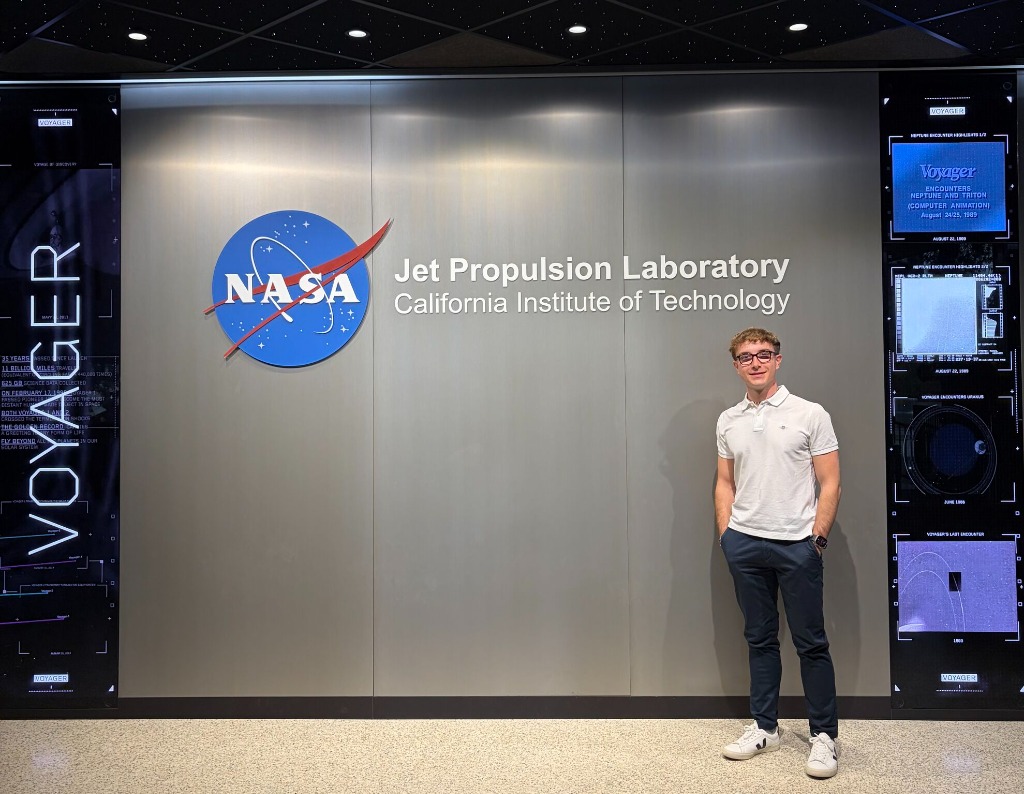NASA JPL visitor sign